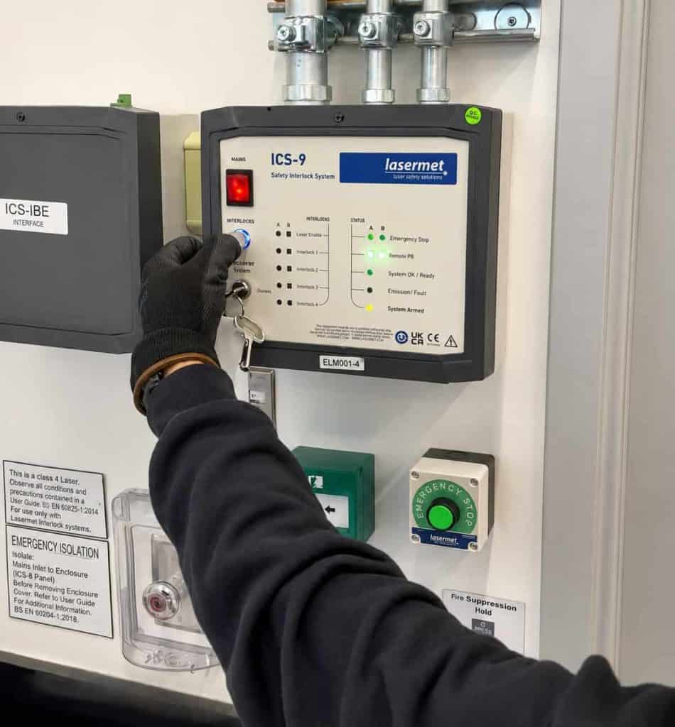 Einbau des NASA ICS-9 Interlock System
