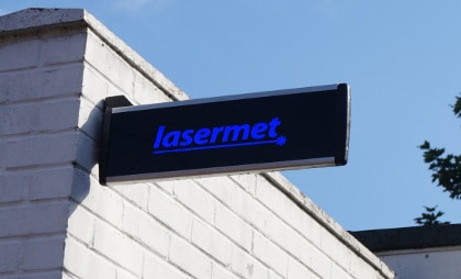 Ip66 Wetterfeste Ultra Led Schilder Lasermet Laser Safety Experts Beratung Schulung Und Beratung Fur Fertigung Medizin Kosmetik Und Forschung