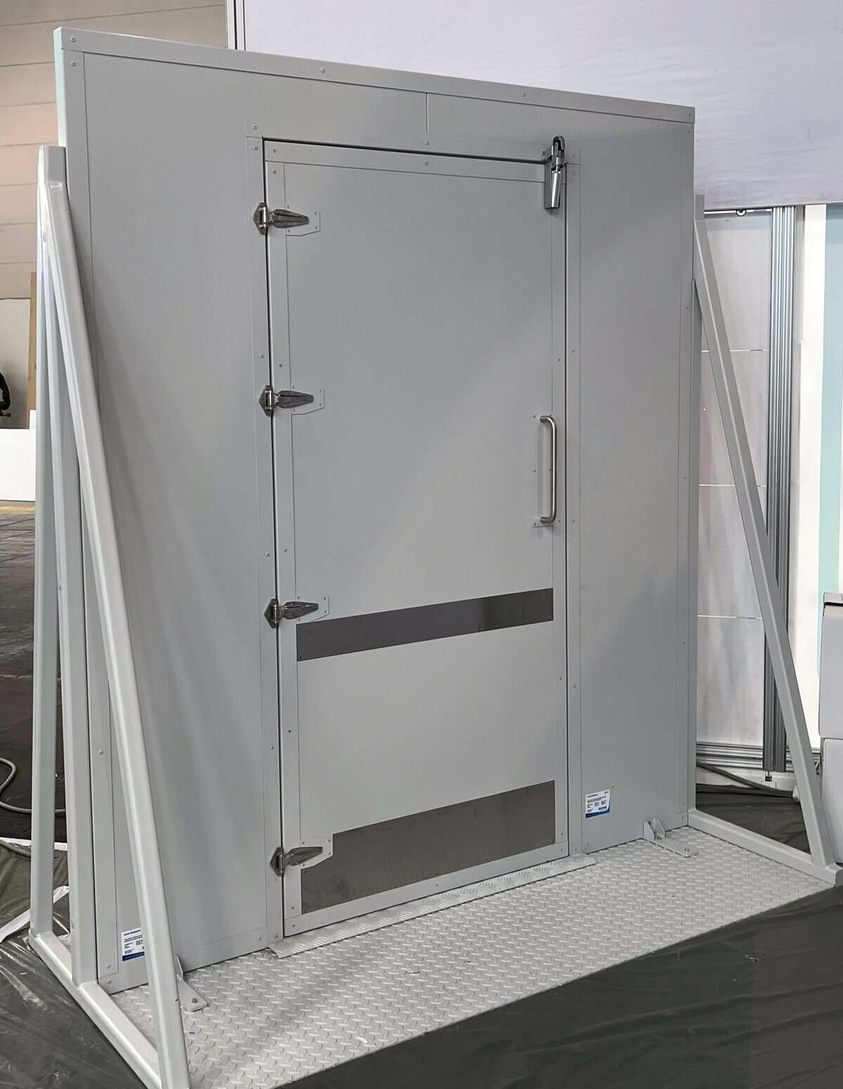 Dragon Laser Blocking Doors